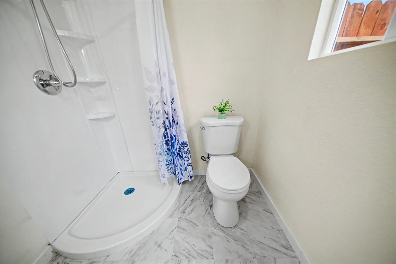 1020 Narada Way, Livingston, CA 95334