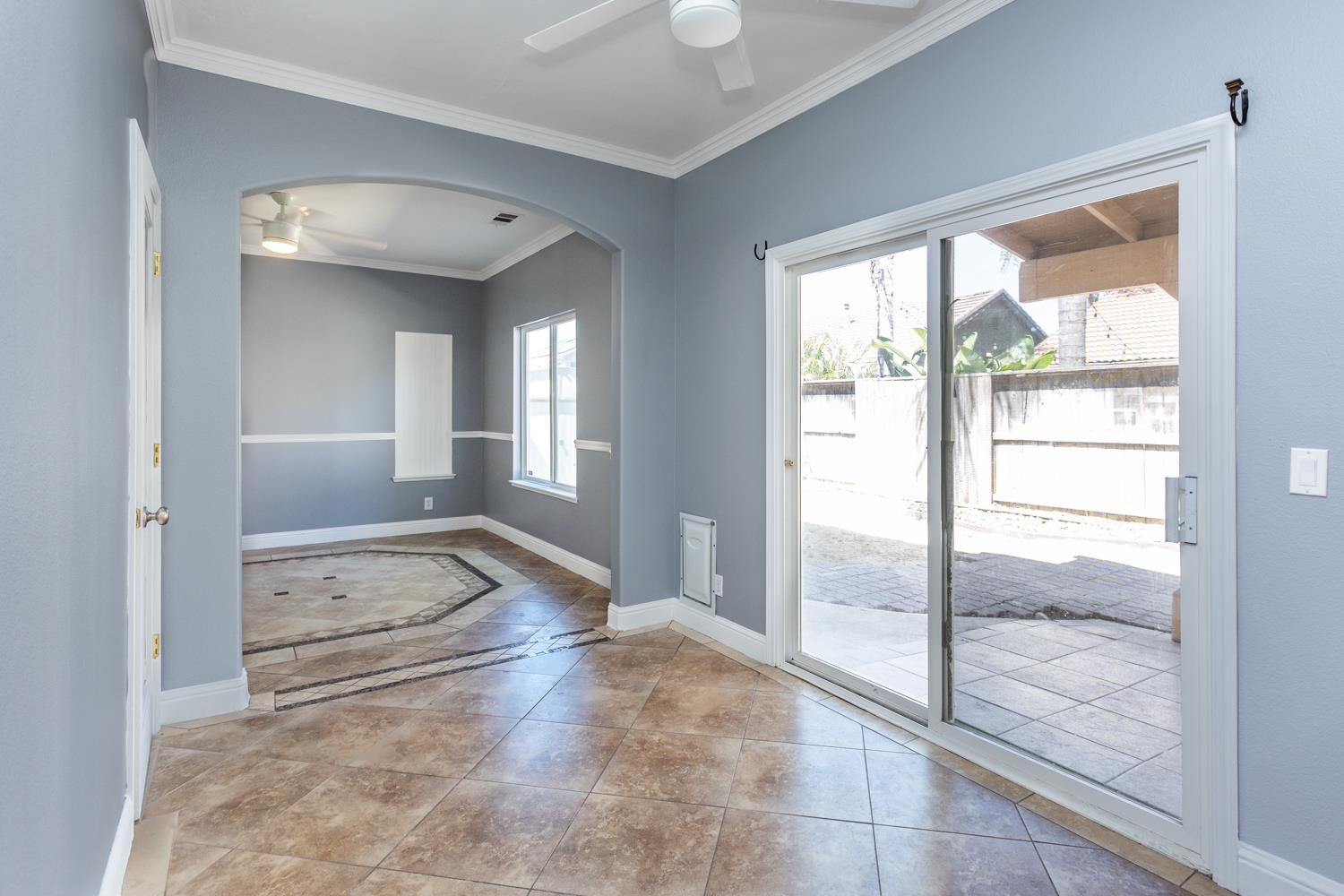 2825 Donner Trl, Riverbank, CA 95367