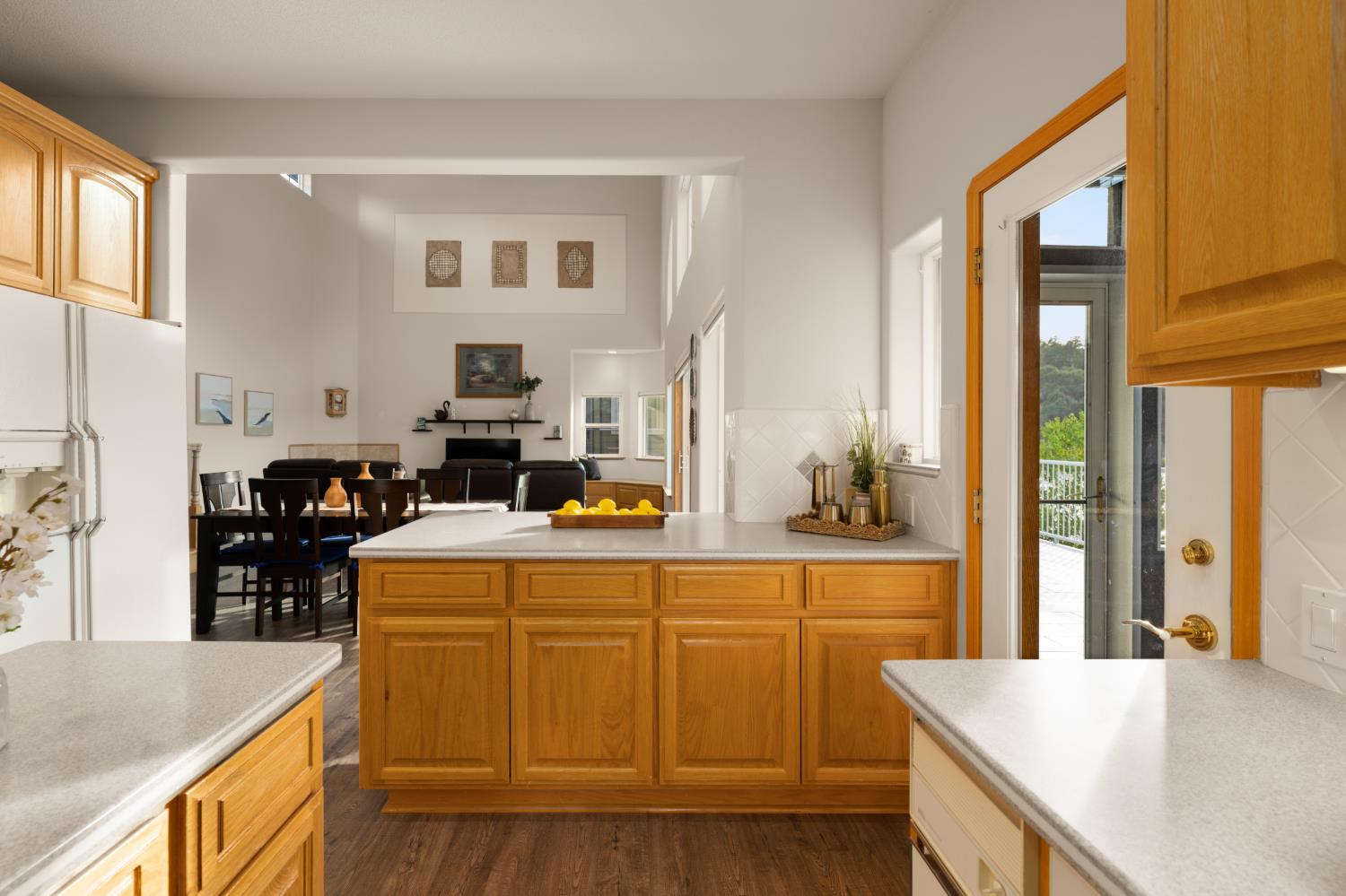 1136 Shoreline Ct, Copperopolis, CA 95228