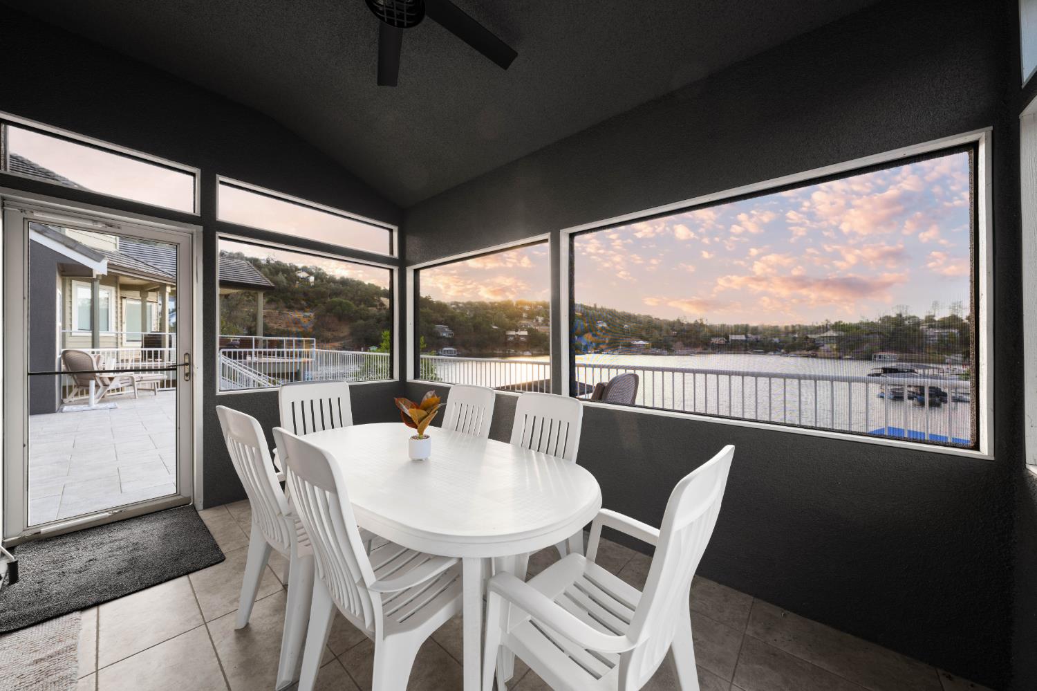 1136 Shoreline Ct, Copperopolis, CA 95228