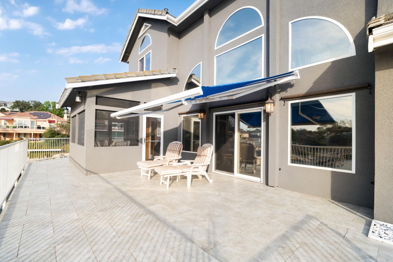 1136 Shoreline Ct, Copperopolis, CA 95228