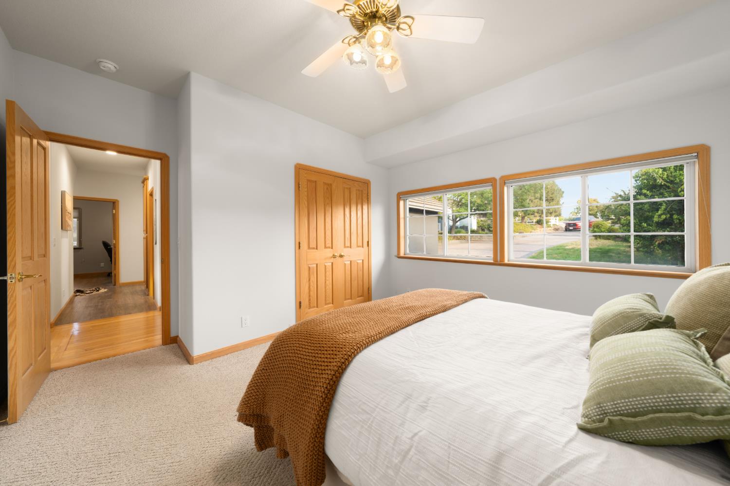 1136 Shoreline Ct, Copperopolis, CA 95228