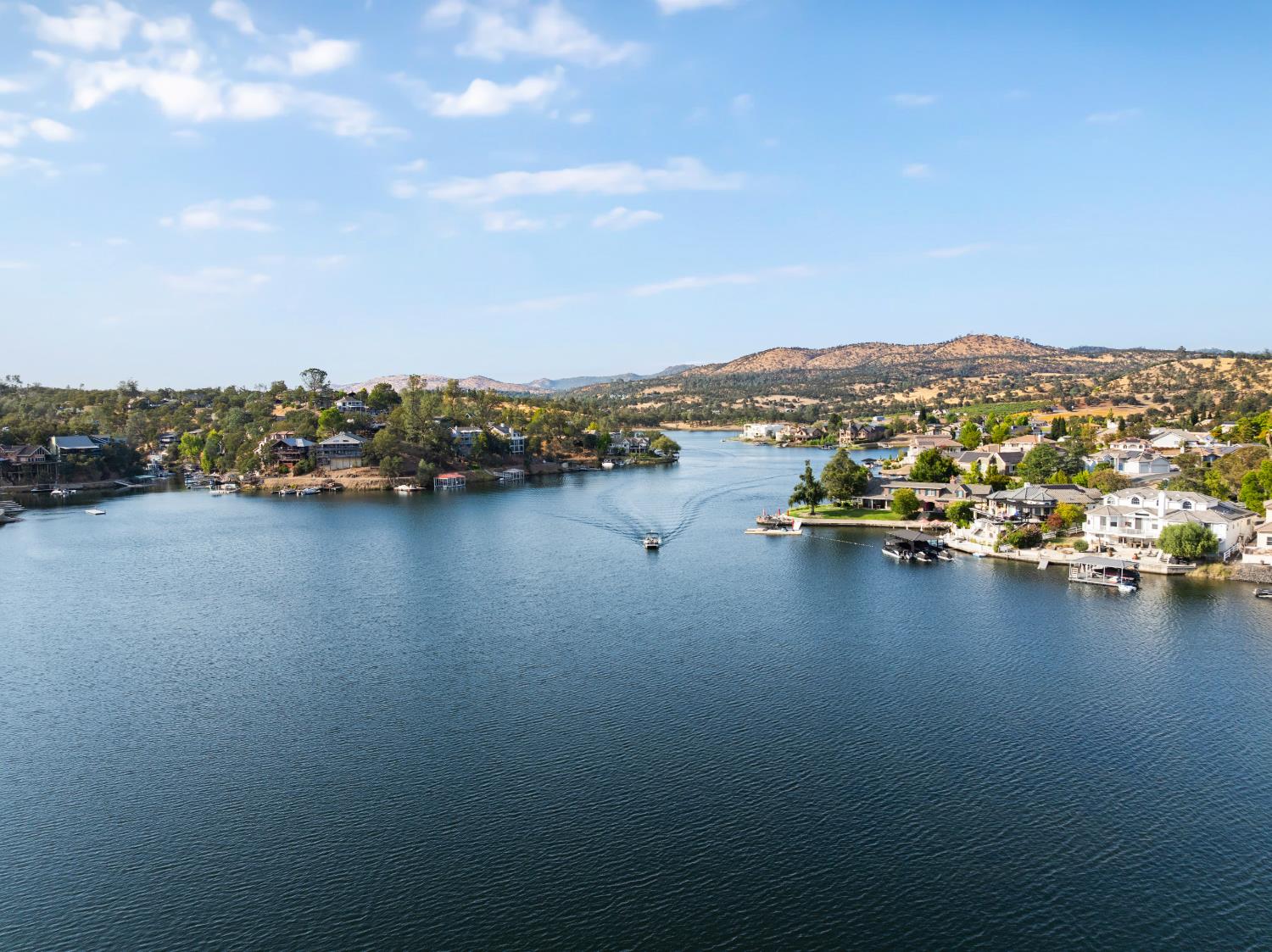 1136 Shoreline Ct, Copperopolis, CA 95228