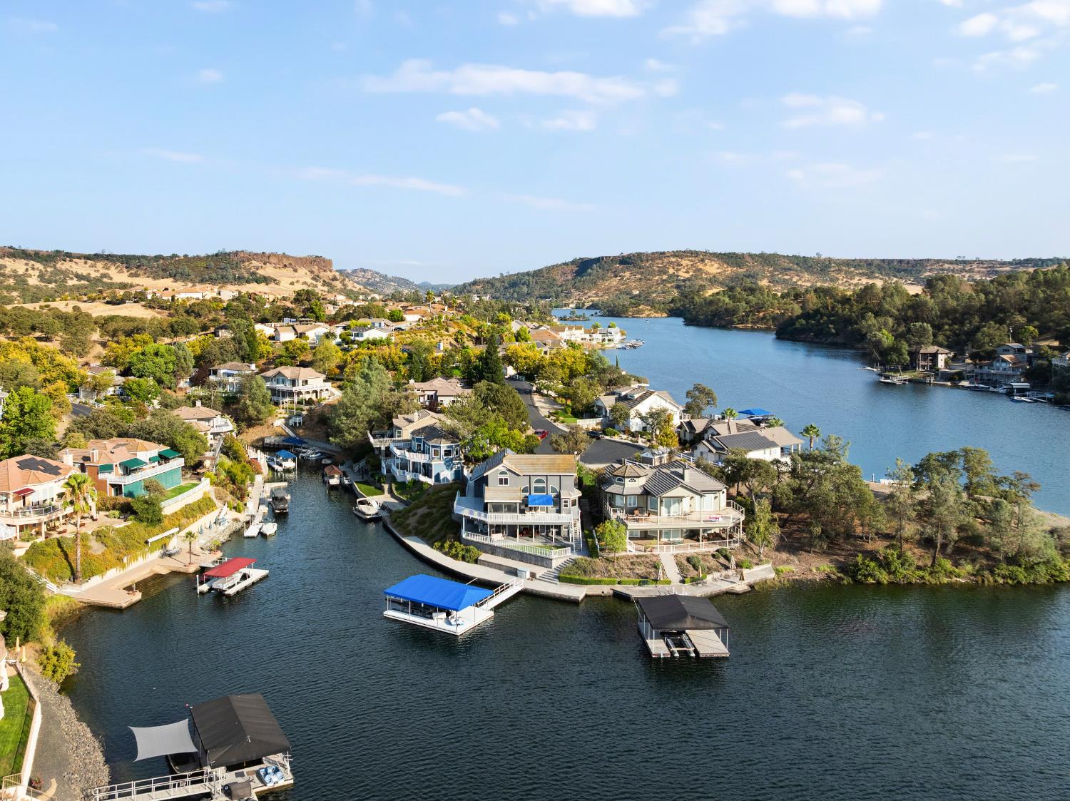 1136 Shoreline Ct, Copperopolis, CA 95228