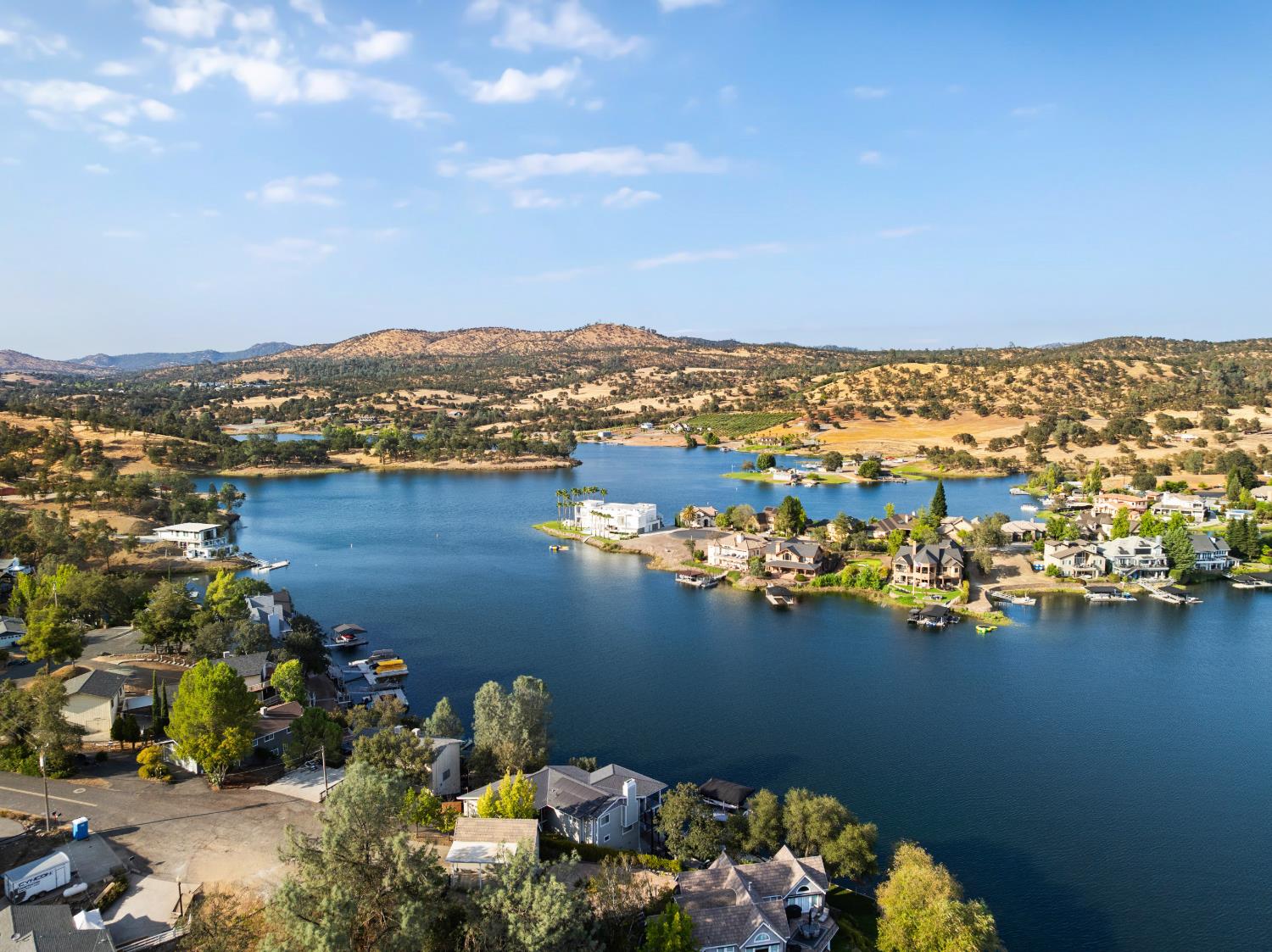 1136 Shoreline Ct, Copperopolis, CA 95228