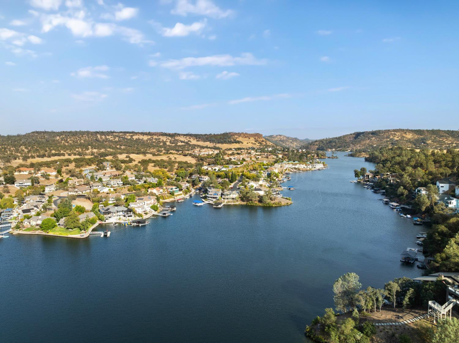 1136 Shoreline Ct, Copperopolis, CA 95228