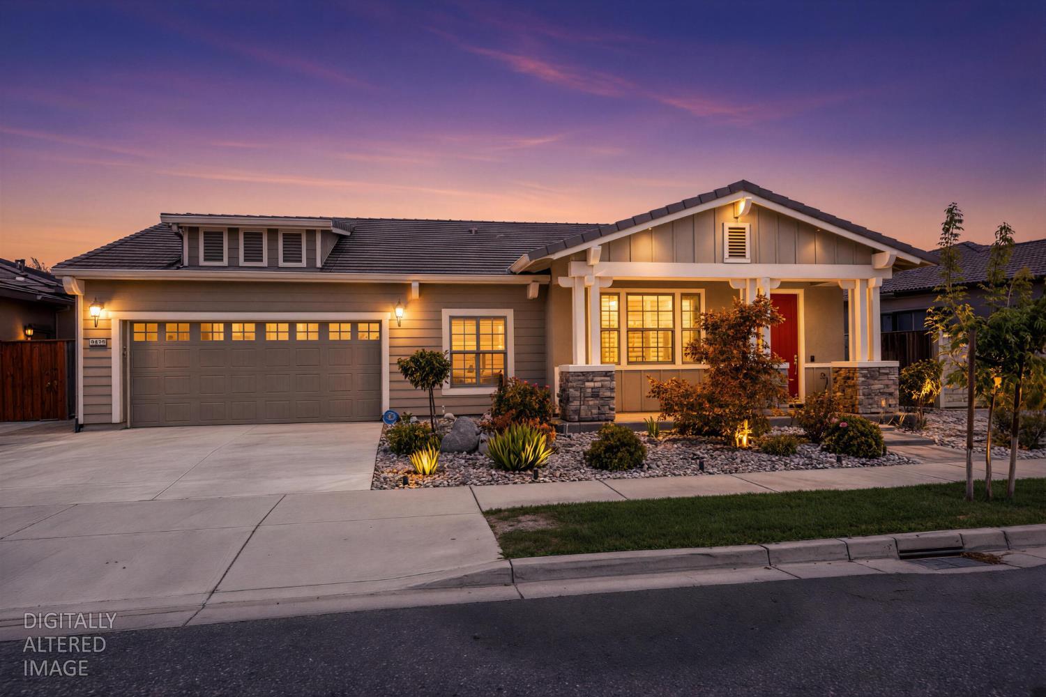 2360 Mustang Dr, Oakdale, CA 95361