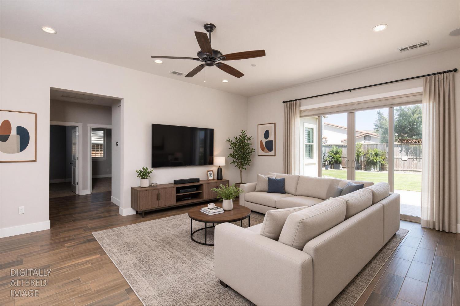 2360 Mustang Dr, Oakdale, CA 95361