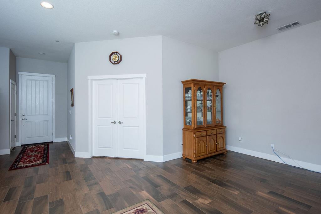 2360 Mustang Dr, Oakdale, CA 95361
