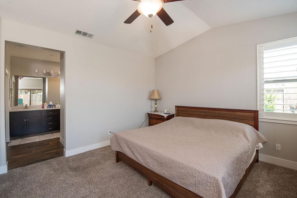 2360 Mustang Dr, Oakdale, CA 95361
