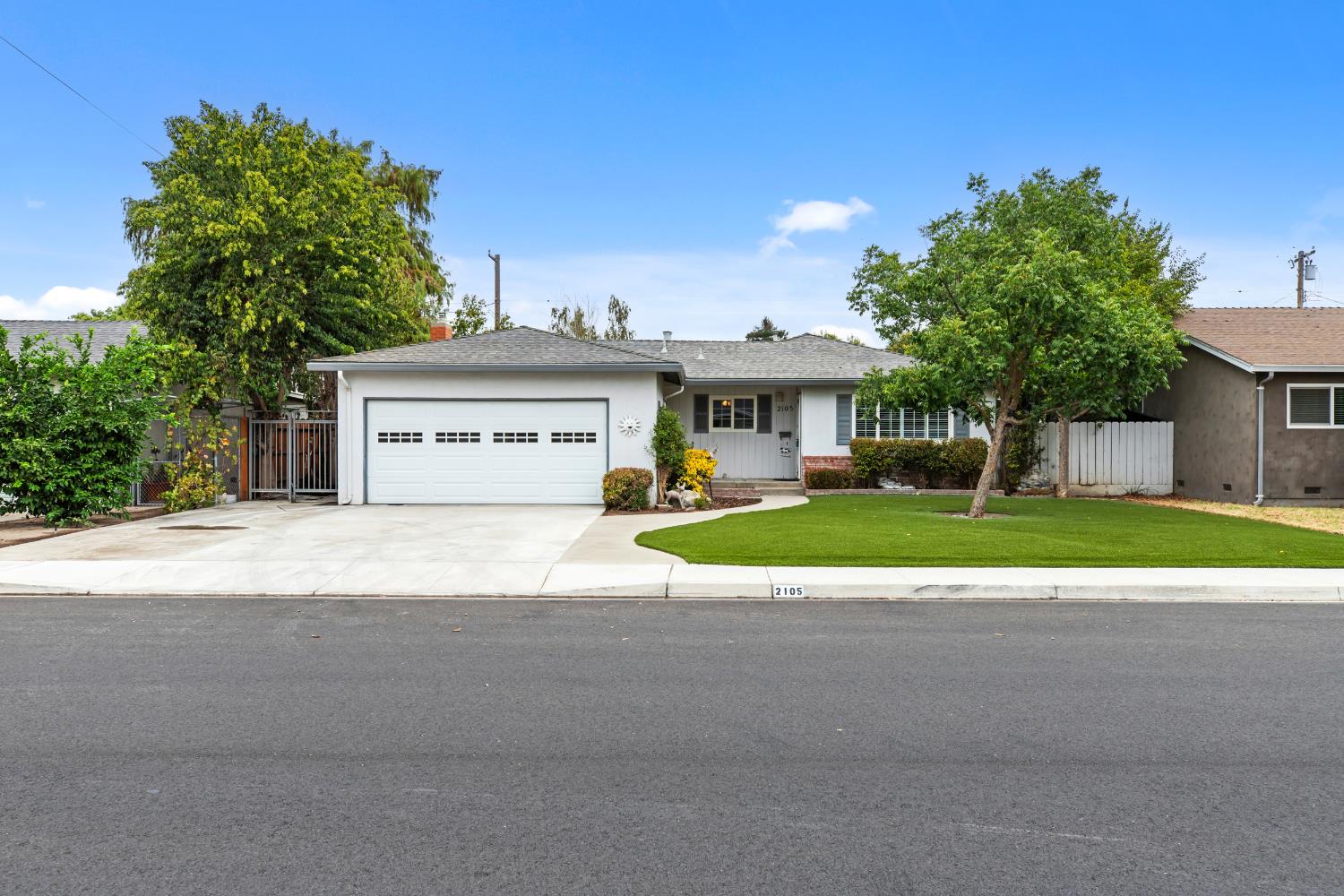 2105 Zinfandel Ln, Turlock, CA 95380