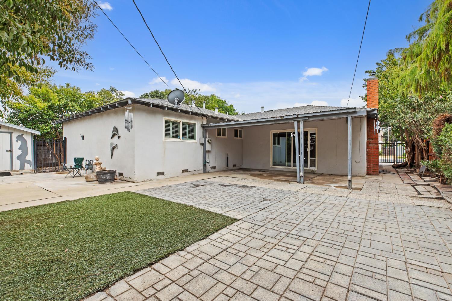 2105 Zinfandel Ln, Turlock, CA 95380