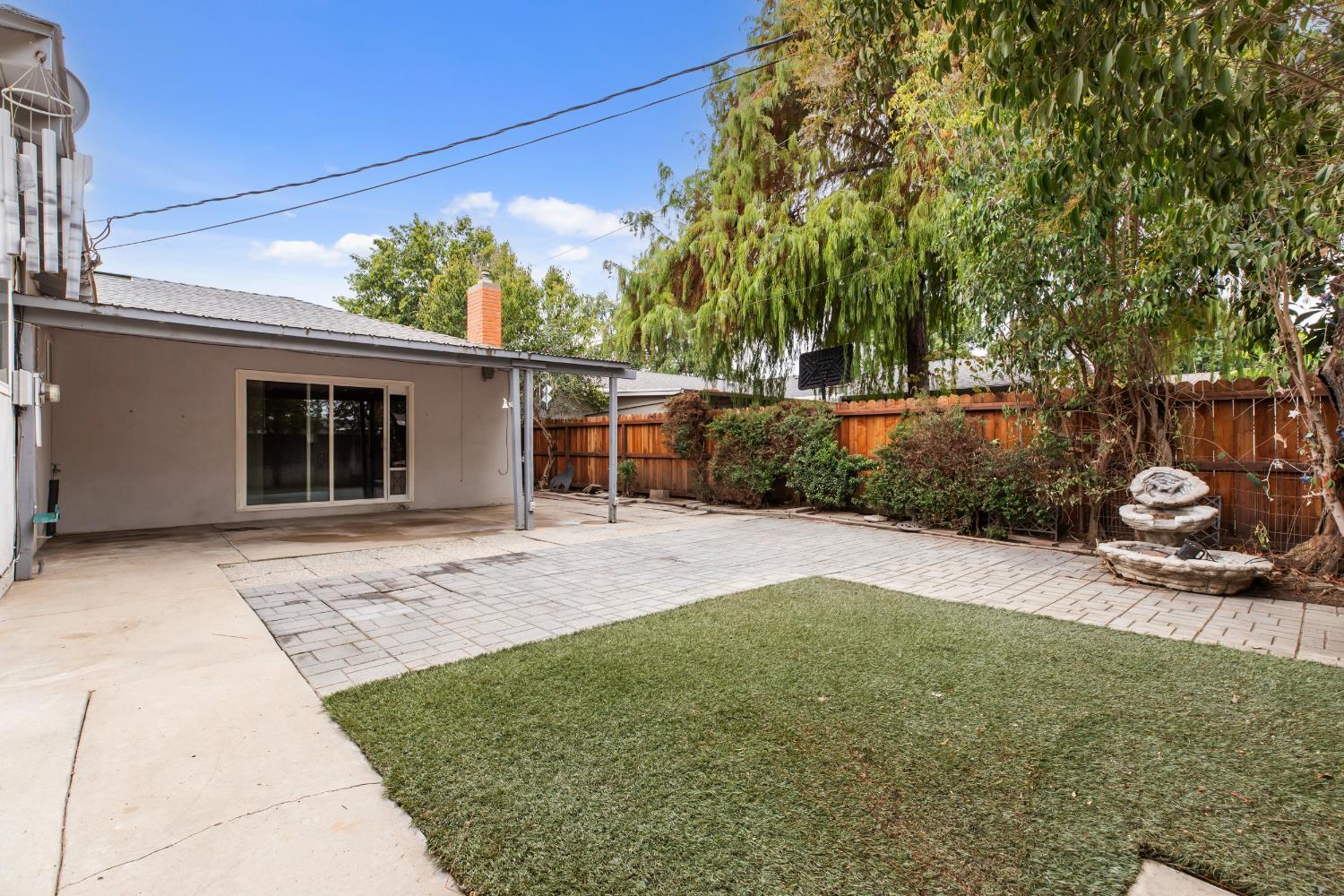 2105 Zinfandel Ln, Turlock, CA 95380