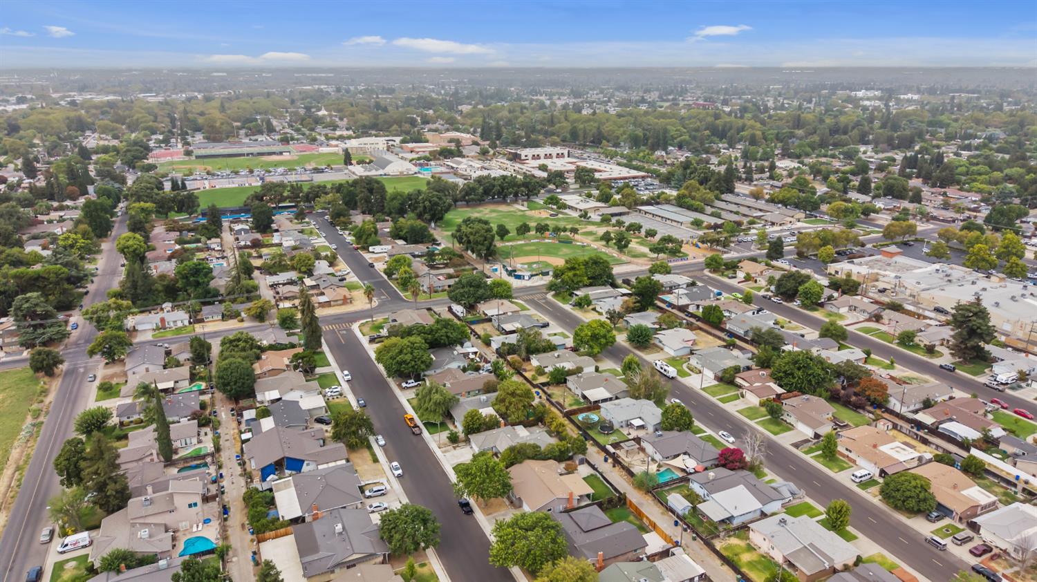 2105 Zinfandel Ln, Turlock, CA 95380