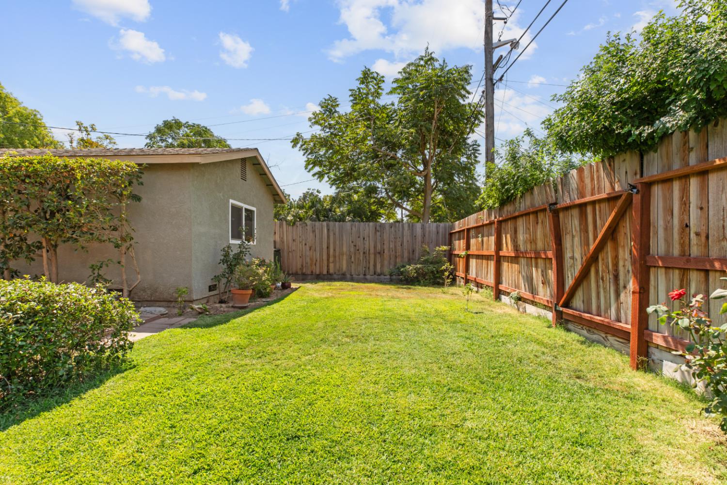 537 Melrose St, Modesto, CA 95354