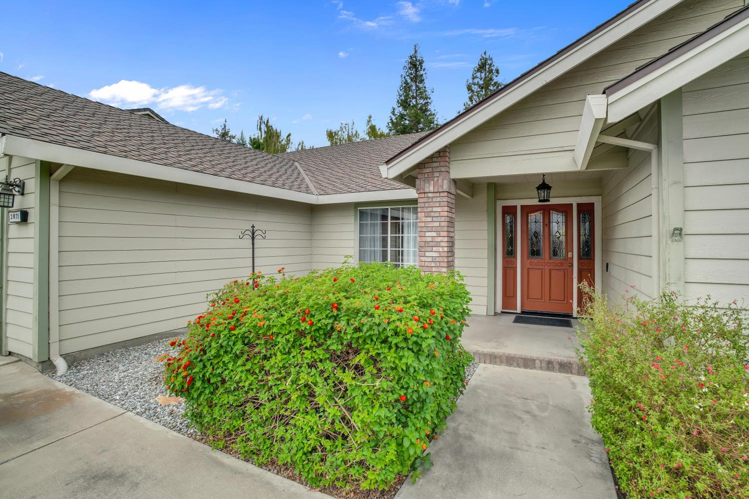 2071 N Daubenberger Rd, Turlock, CA 95382