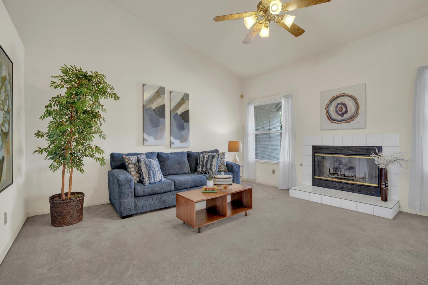 2071 N Daubenberger Rd, Turlock, CA 95382
