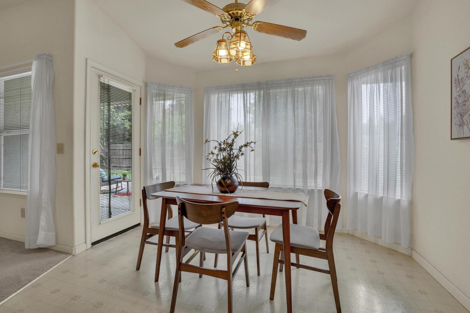 2071 N Daubenberger Rd, Turlock, CA 95382