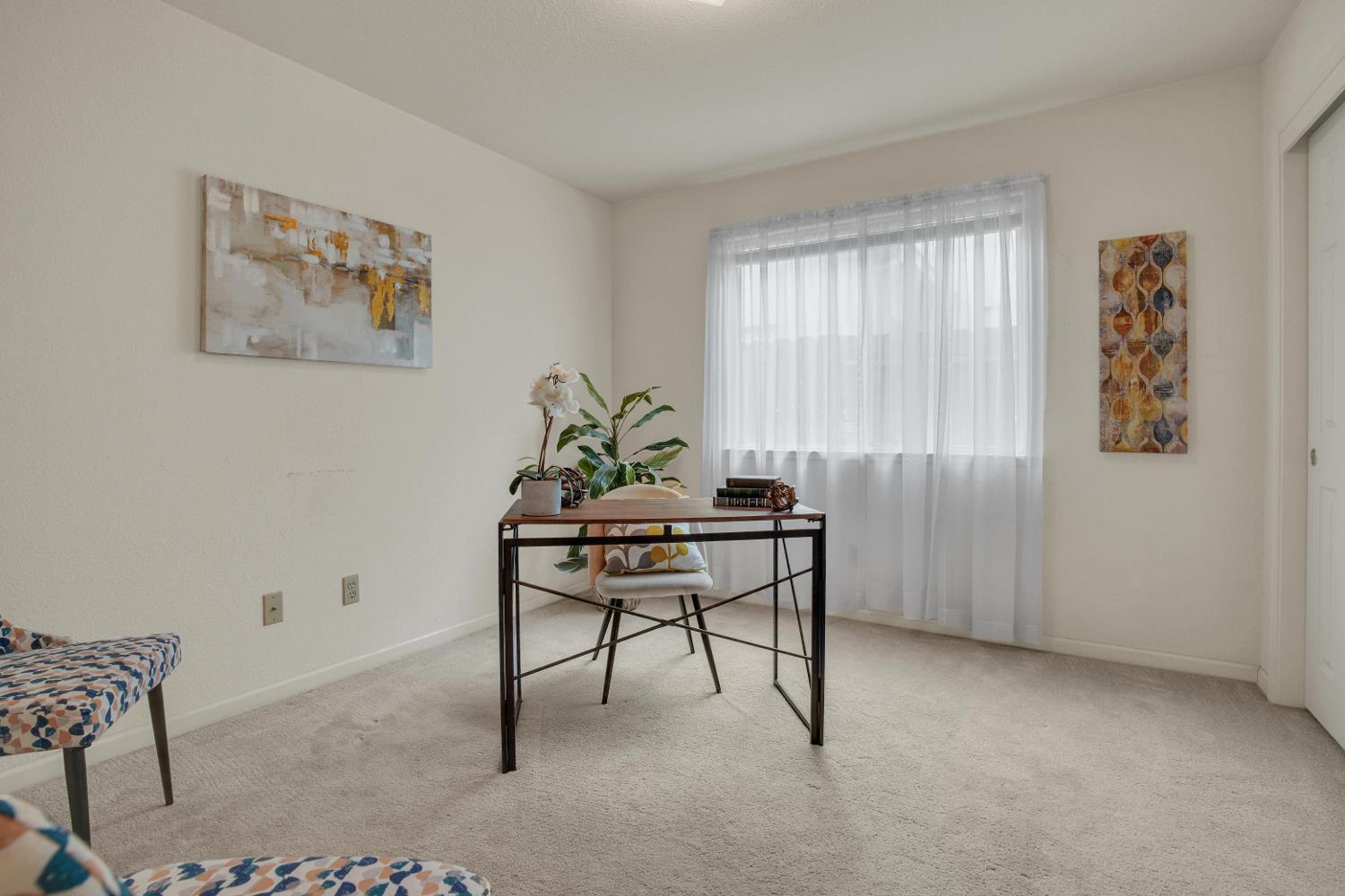 2071 N Daubenberger Rd, Turlock, CA 95382