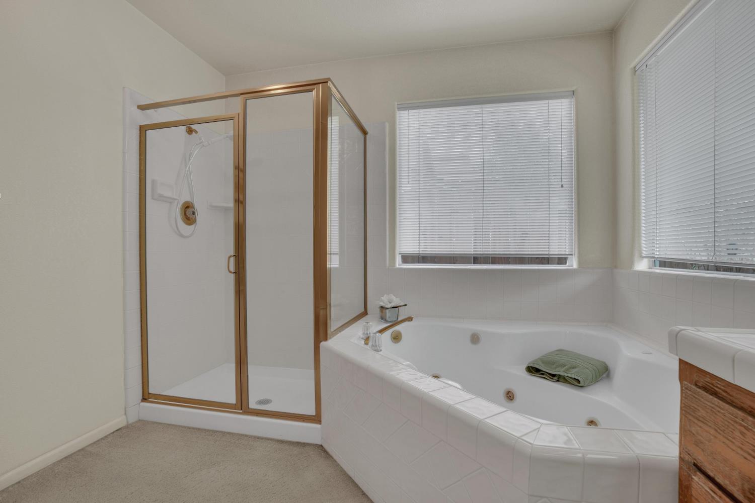 2071 N Daubenberger Rd, Turlock, CA 95382