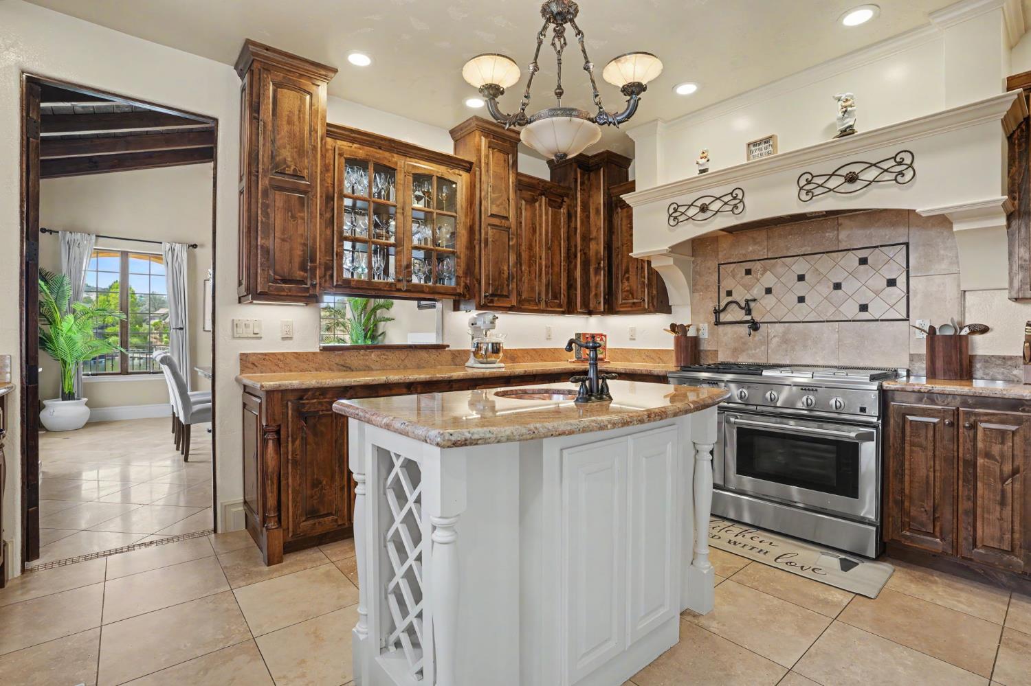 113 Waterfront Ct, Copperopolis, CA 95228