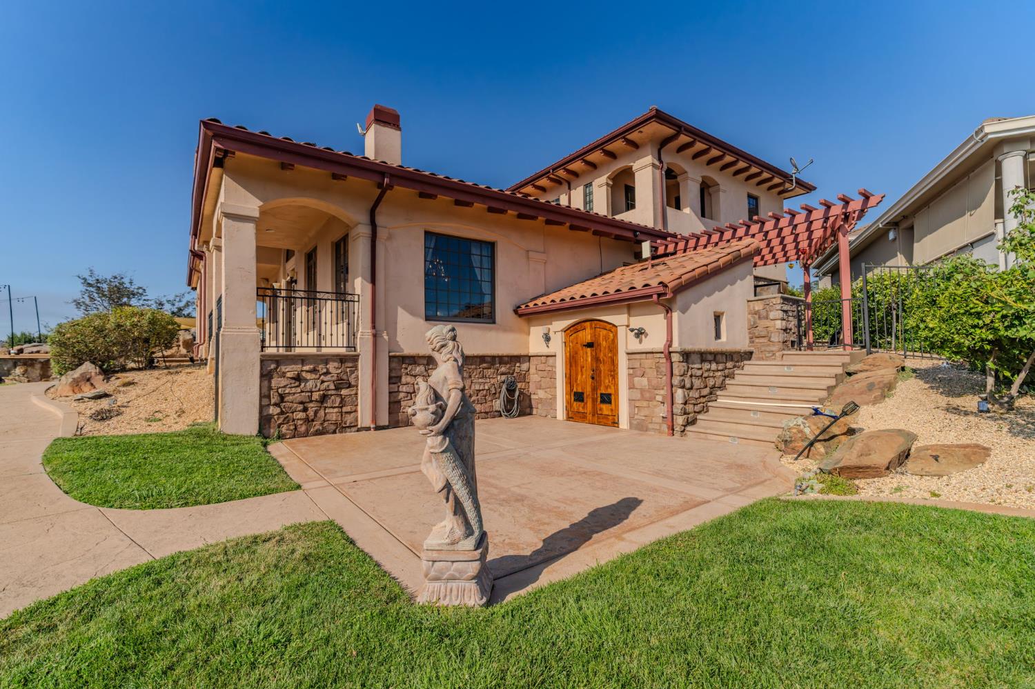 113 Waterfront Ct, Copperopolis, CA 95228
