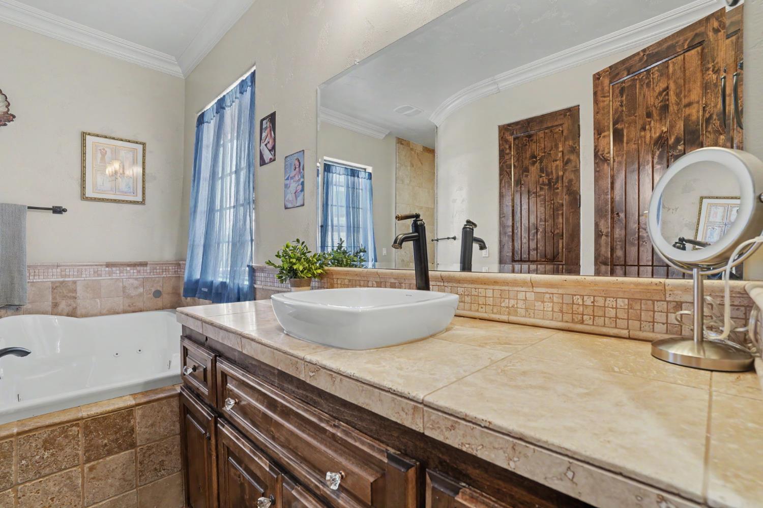 113 Waterfront Ct, Copperopolis, CA 95228