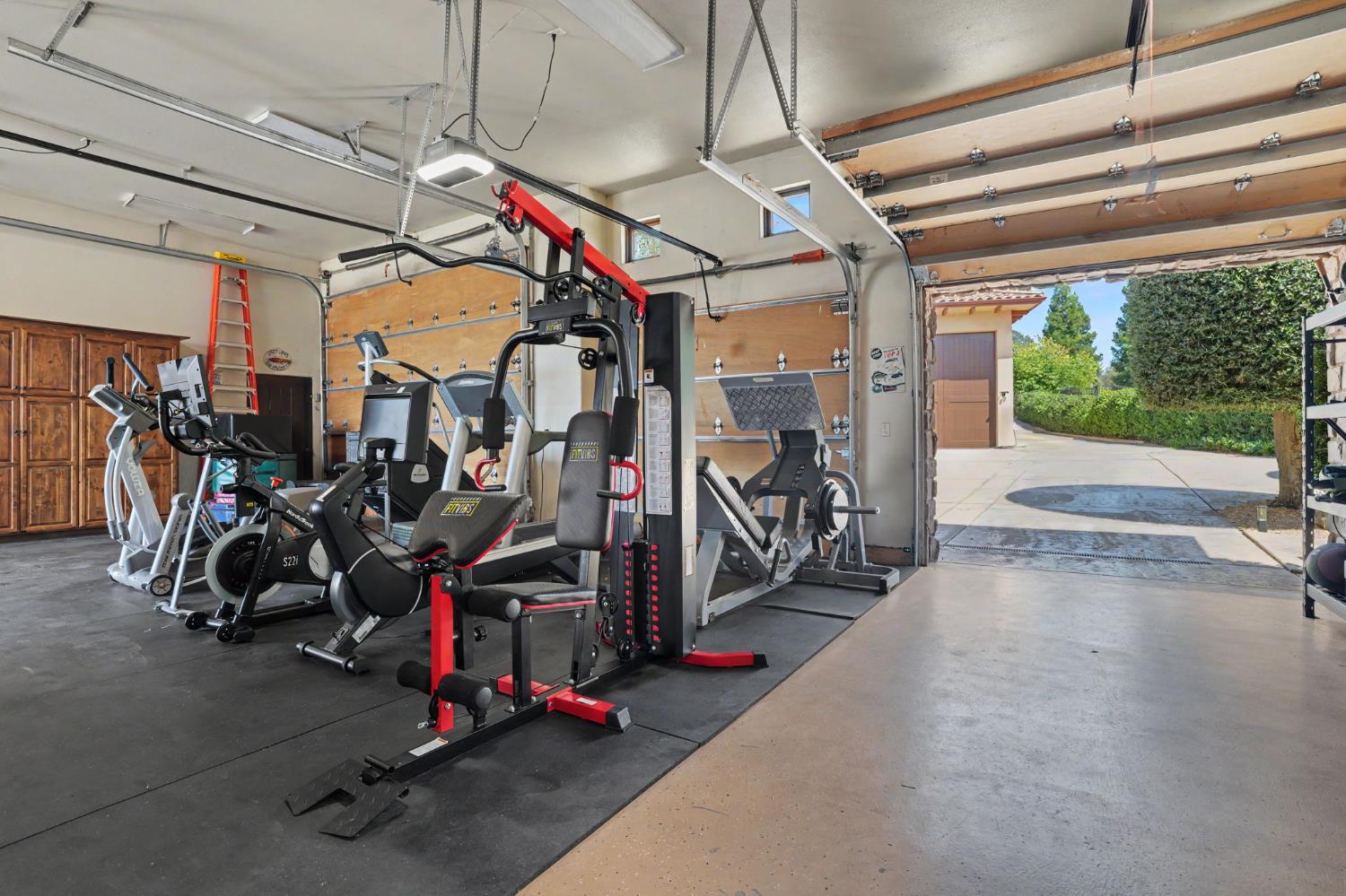 113 Waterfront Ct, Copperopolis, CA 95228
