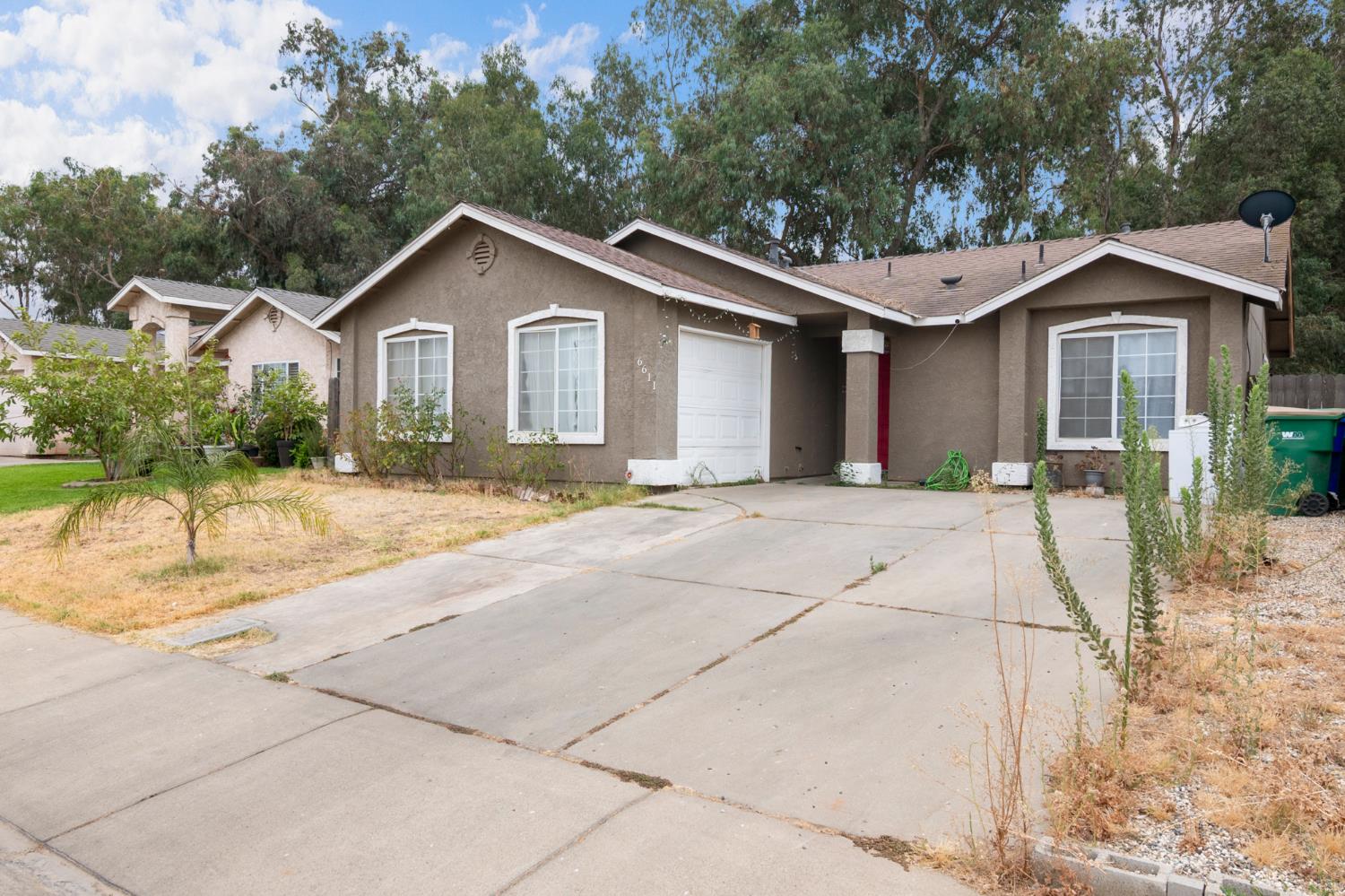6611 Cobble Dr, Winton, CA 95388