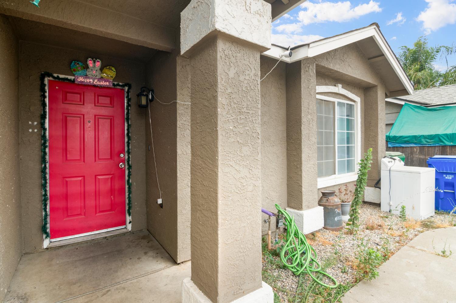 6611 Cobble Dr, Winton, CA 95388