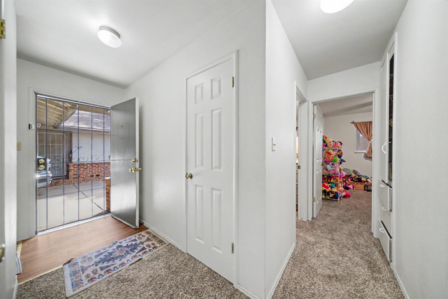 1531 W Rumble Rd, Modesto, CA 95350