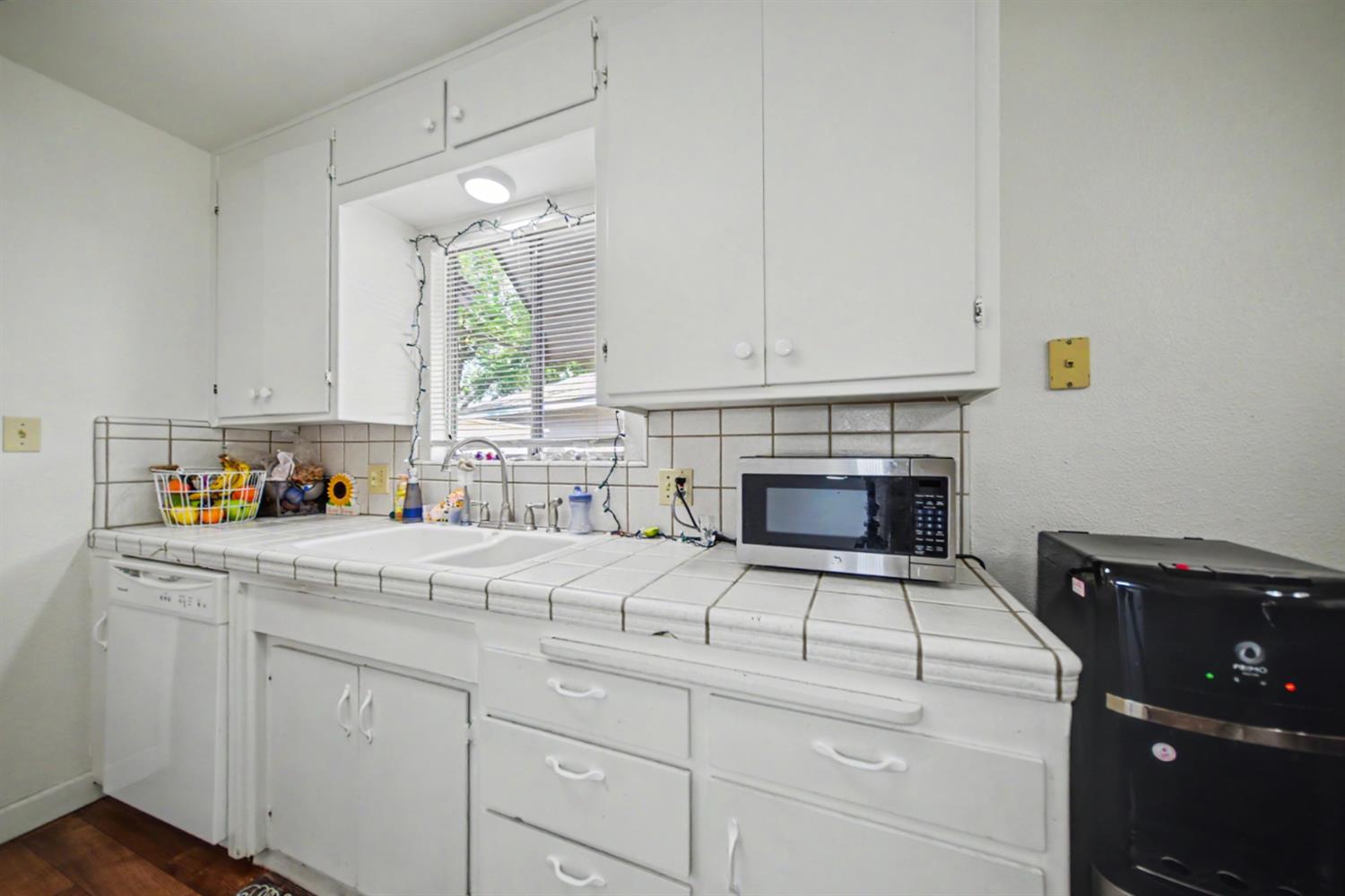 1531 W Rumble Rd, Modesto, CA 95350