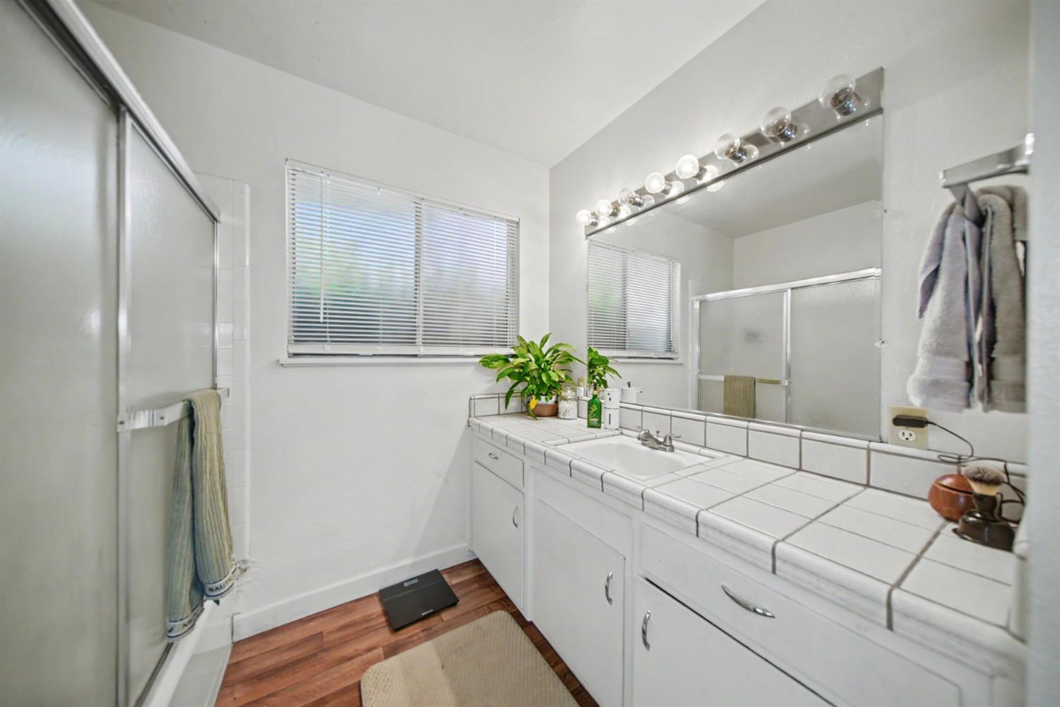 1531 W Rumble Rd, Modesto, CA 95350