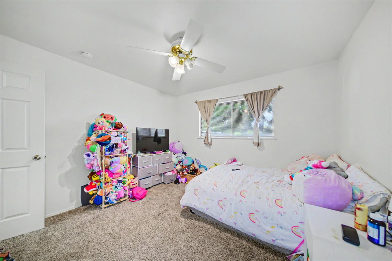 1531 W Rumble Rd, Modesto, CA 95350