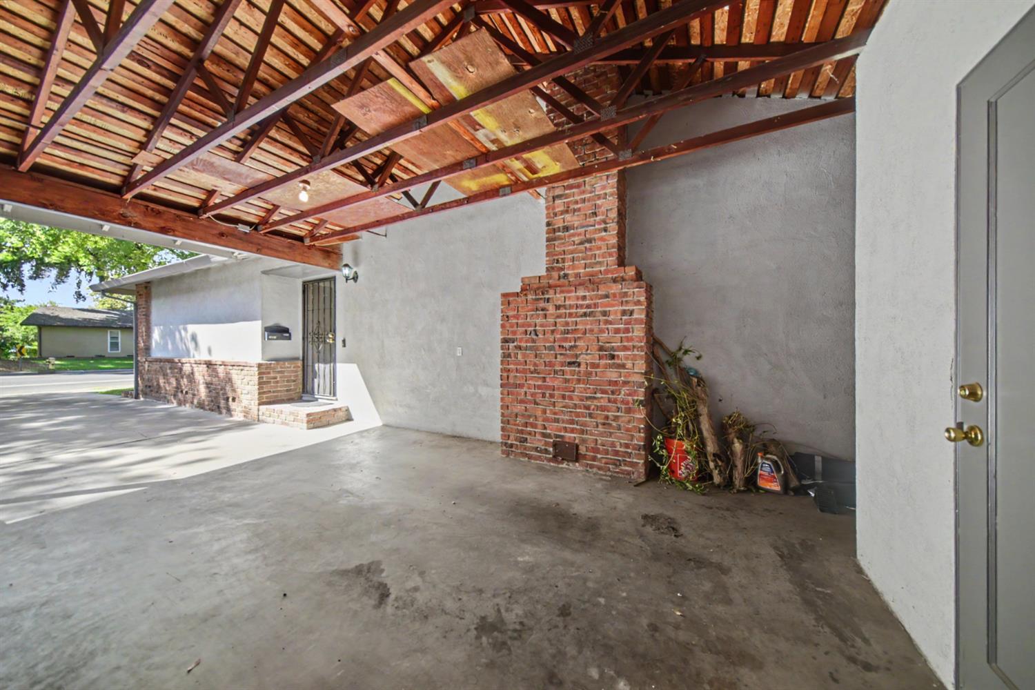 1531 W Rumble Rd, Modesto, CA 95350