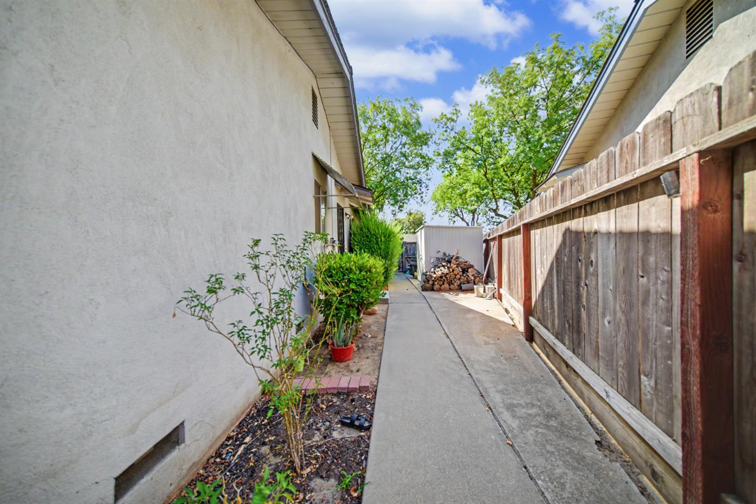 1531 W Rumble Rd, Modesto, CA 95350