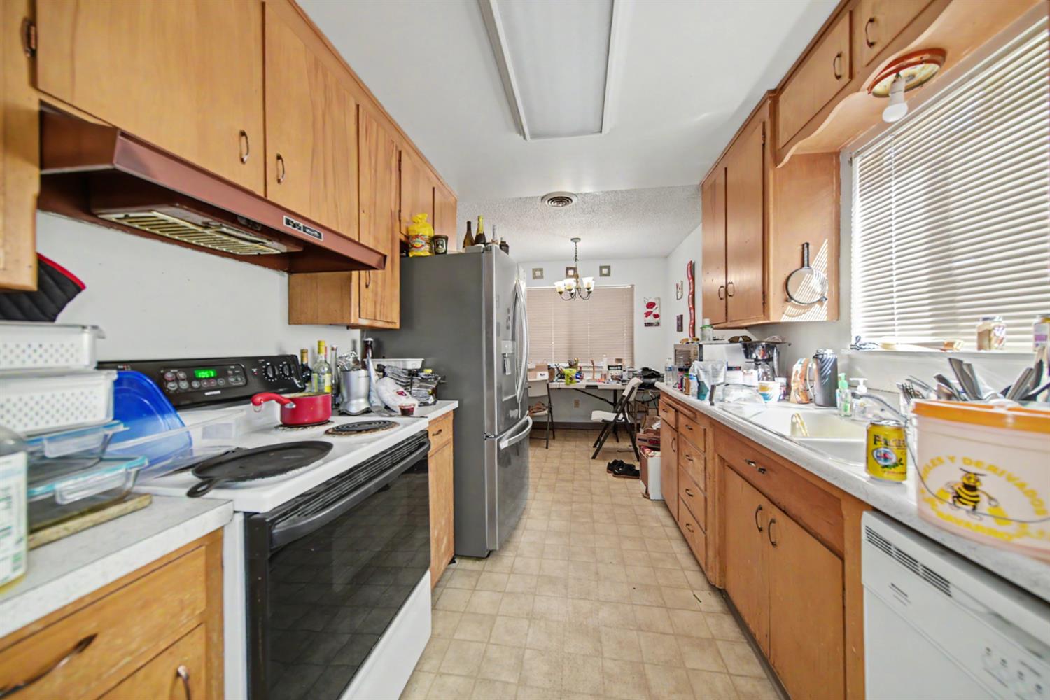 1531 W Rumble Rd, Modesto, CA 95350