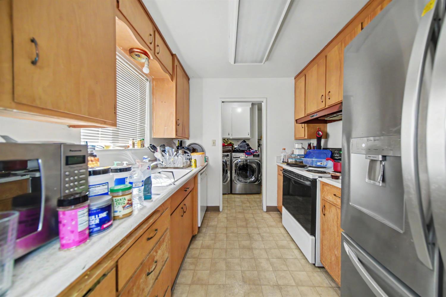 1531 W Rumble Rd, Modesto, CA 95350