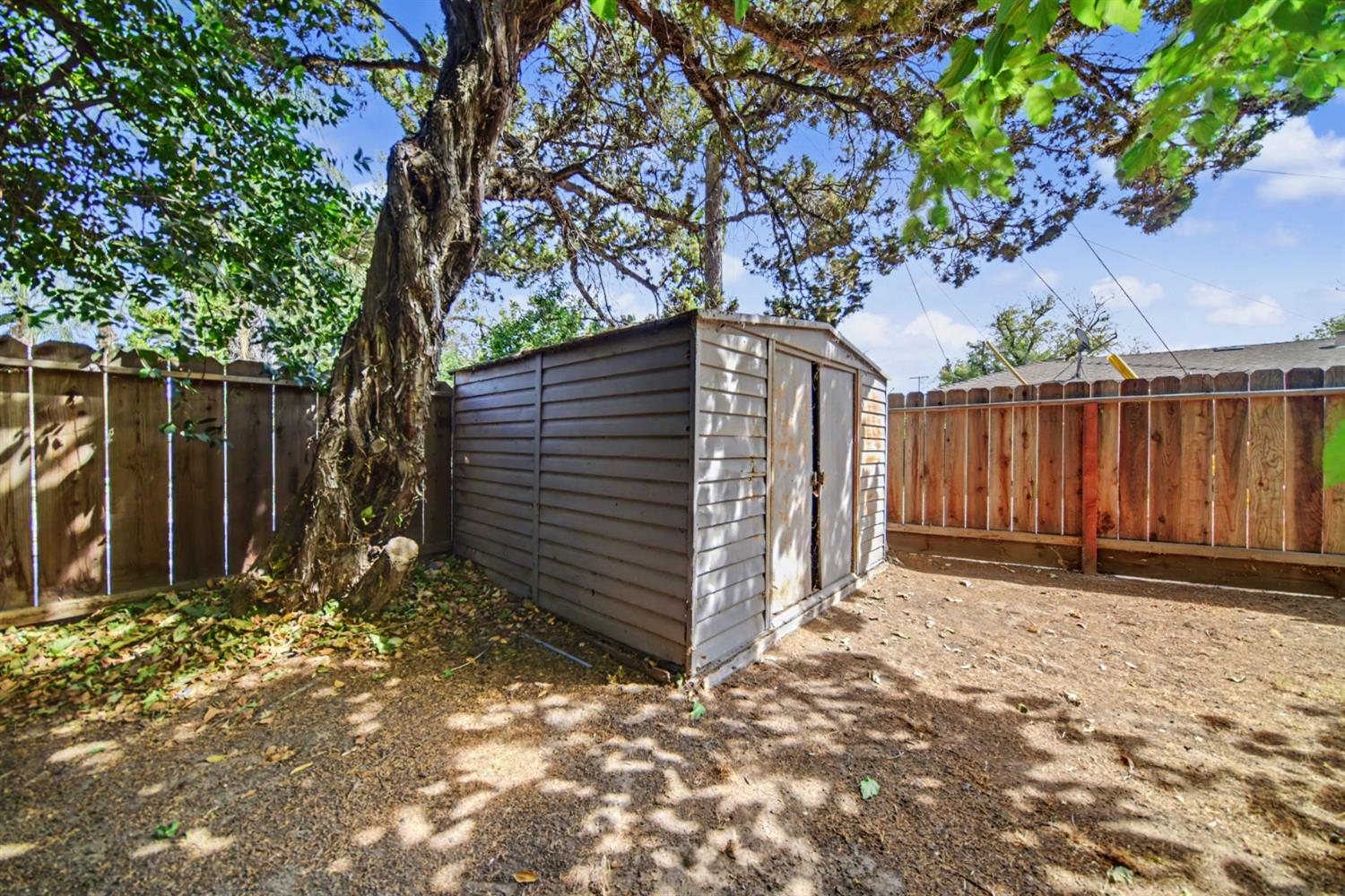 1531 W Rumble Rd, Modesto, CA 95350