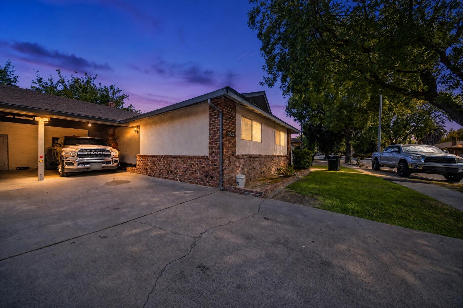 1531 W Rumble Rd, Modesto, CA 95350