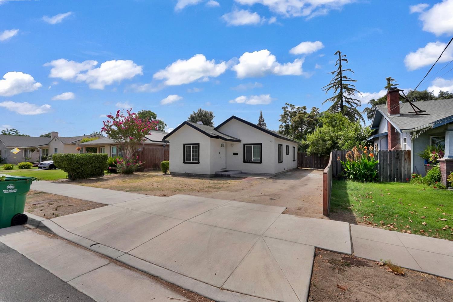 1694 ELM Ave, Atwater, CA 95301