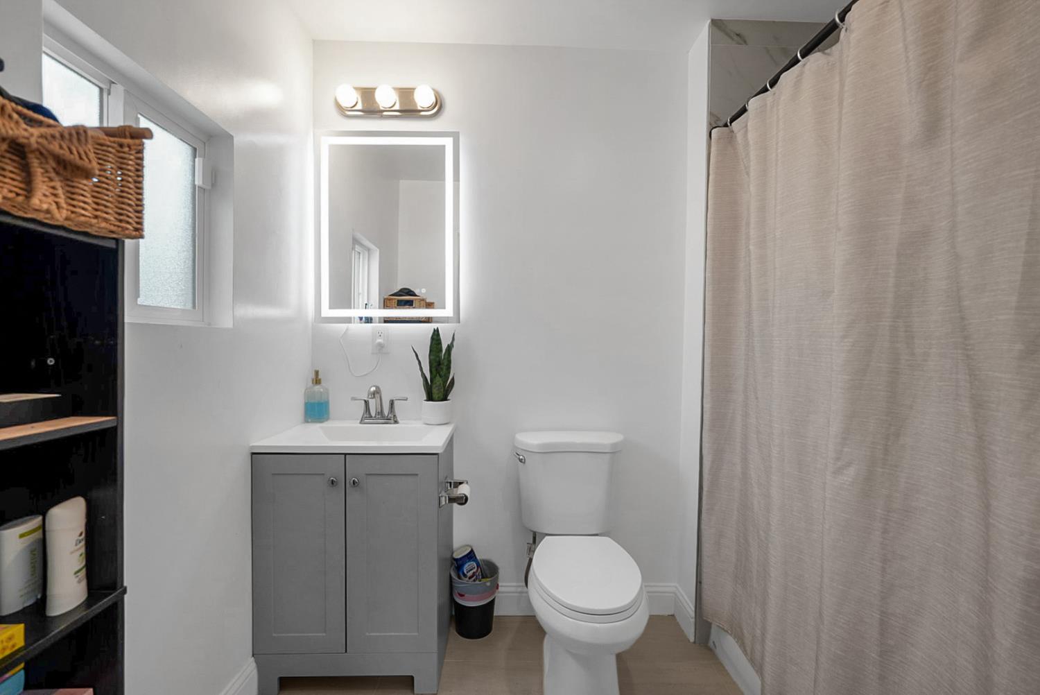 1694 ELM Ave, Atwater, CA 95301