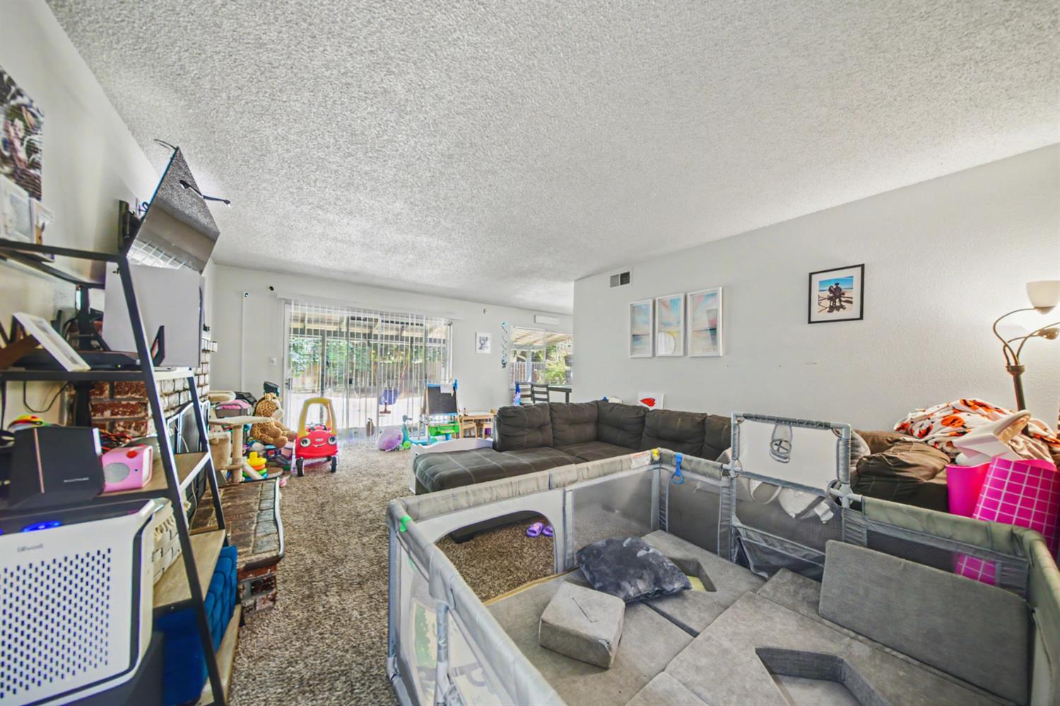 1533 1535 W Rumble Rd, Modesto, CA 95350