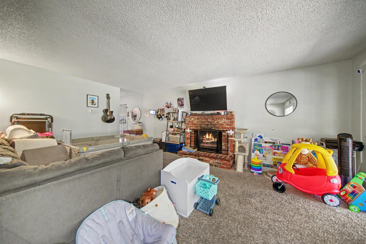 1533 1535 W Rumble Rd, Modesto, CA 95350