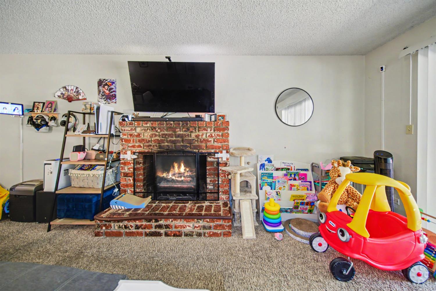 1533 1535 W Rumble Rd, Modesto, CA 95350