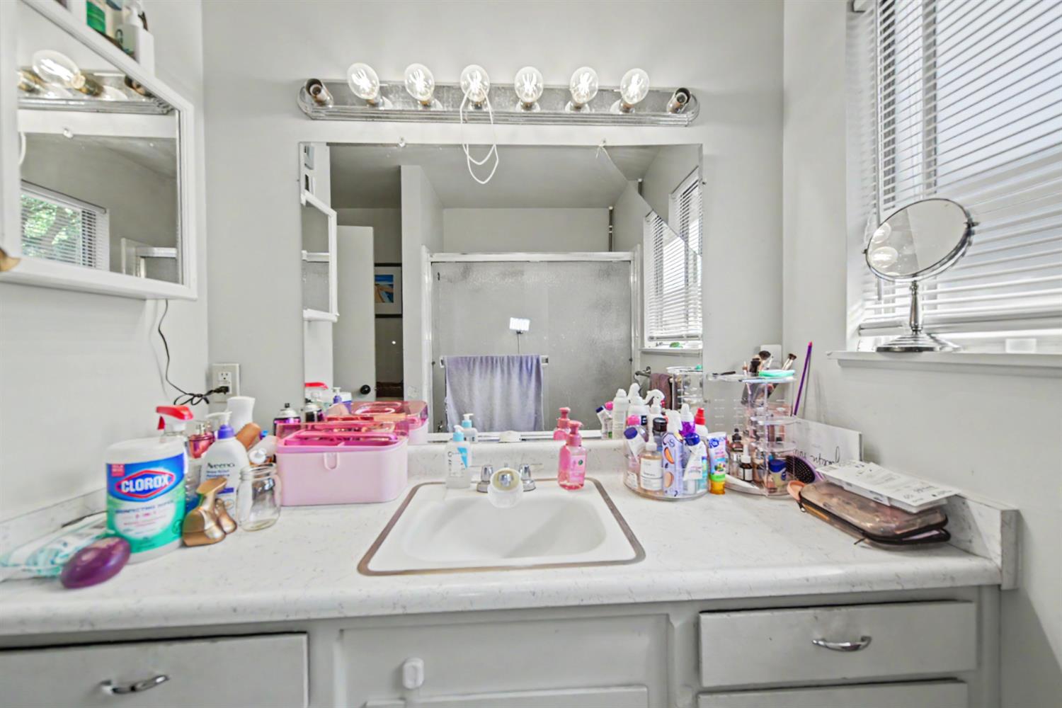 1533 1535 W Rumble Rd, Modesto, CA 95350