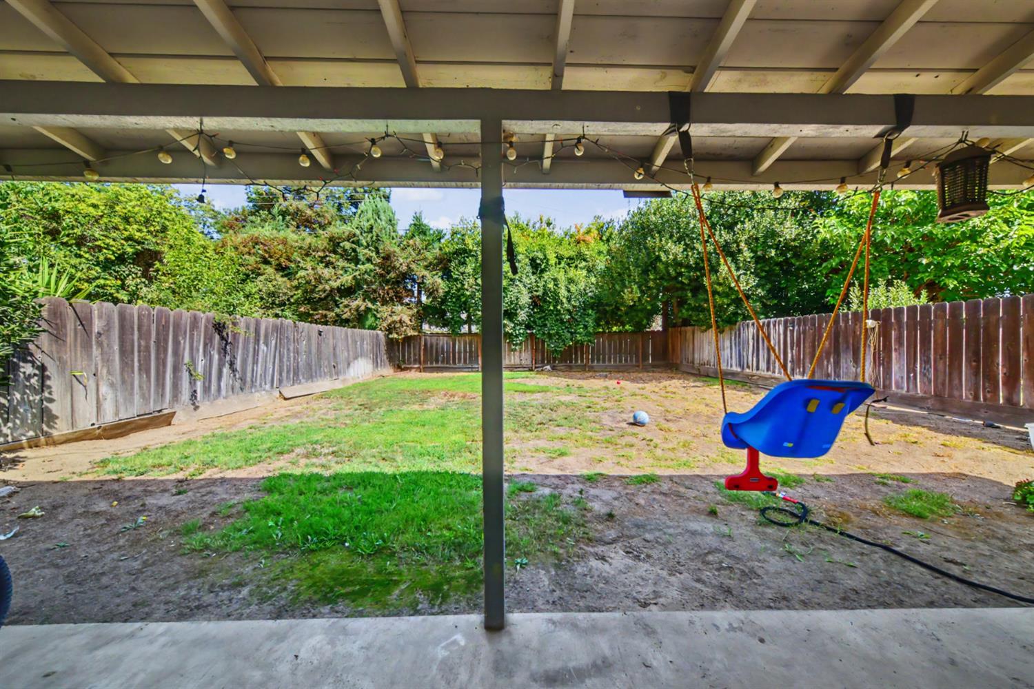 1533 1535 W Rumble Rd, Modesto, CA 95350