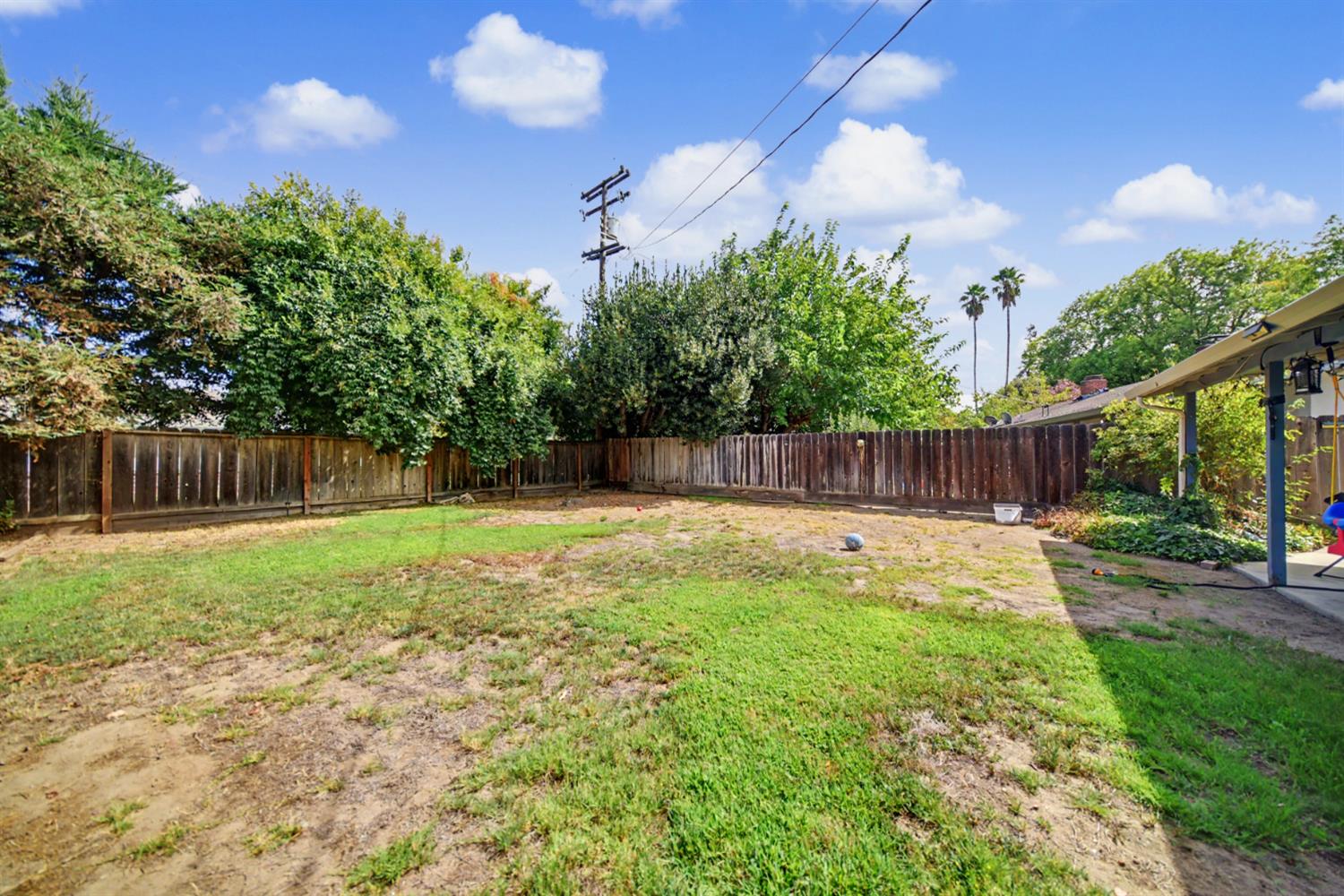 1533 1535 W Rumble Rd, Modesto, CA 95350