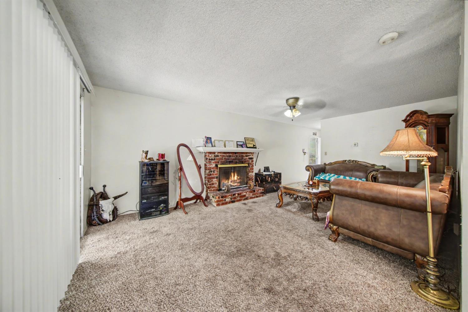 1533 1535 W Rumble Rd, Modesto, CA 95350
