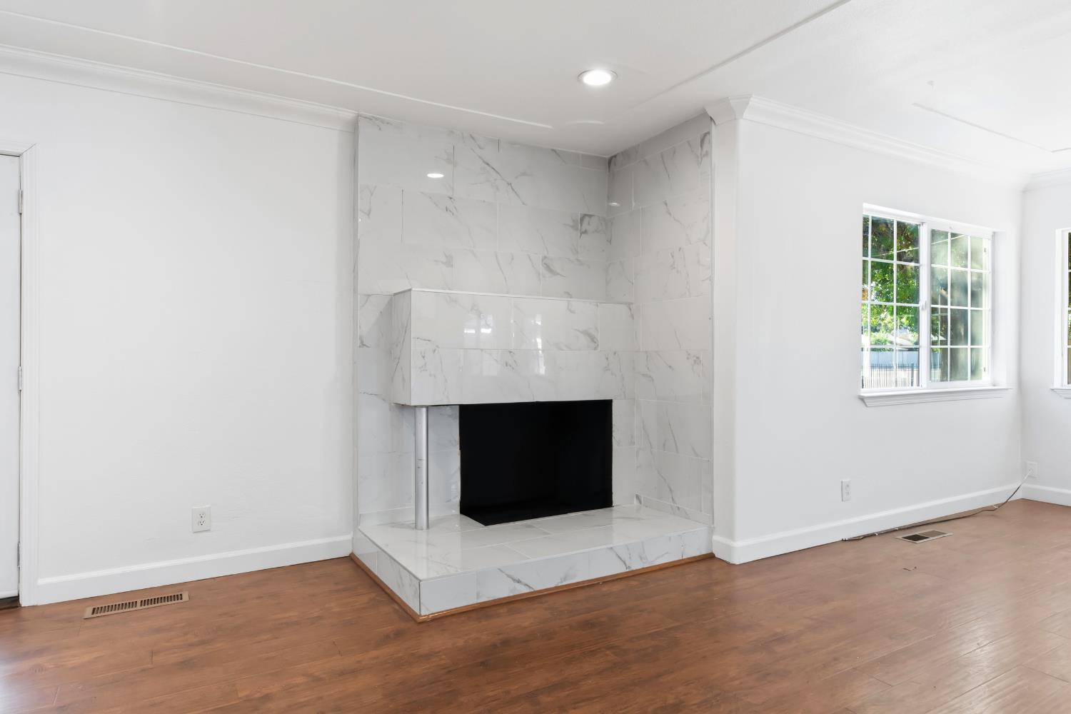 553 Lincoln Ave, Modesto, CA 95354